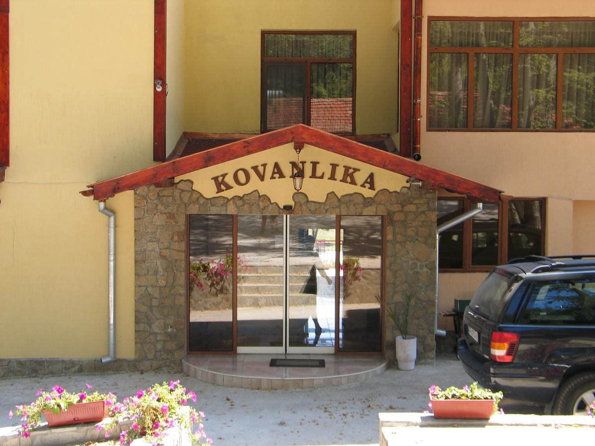 Kovanlika Hotel Razgrad 外观 照片